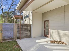 701 Zennia ST B, Austin TX 78751