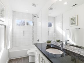 701 Zennia ST B, Austin TX 78751