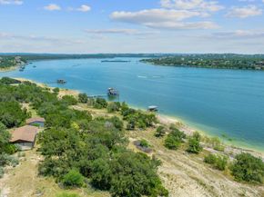 635 Ivean Pearson RD, Lago Vista TX 78645
