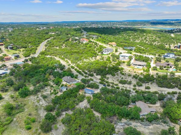 635 Ivean Pearson RD, Lago Vista TX 78645