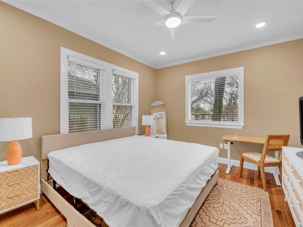 2712 E 22nd ST, Austin TX 78722