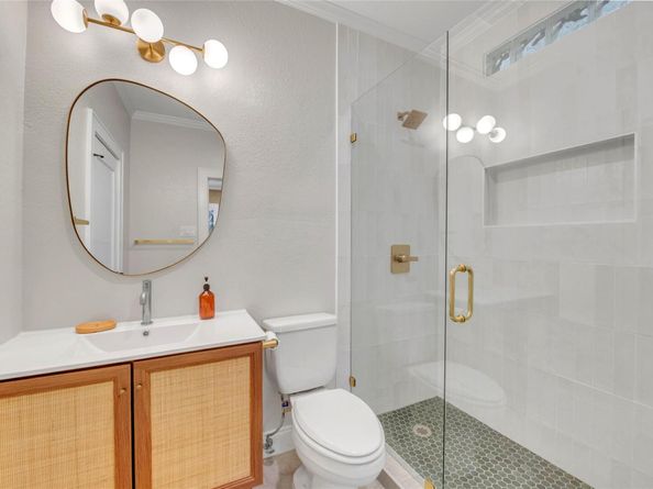 2712 E 22nd ST, Austin TX 78722