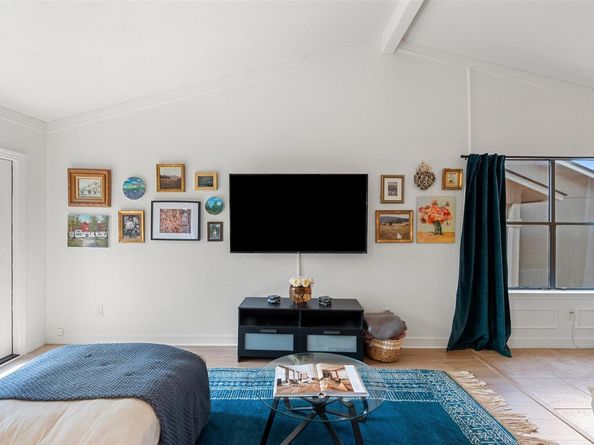 9833 Briar Ridge DR, Austin TX 78748