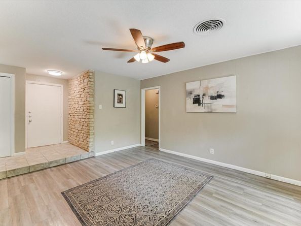 8711 Bridgeport DR, Austin TX 78758