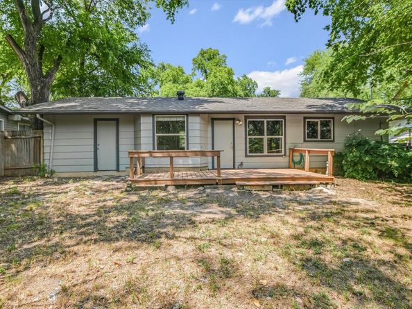 8711 Bridgeport DR, Austin TX 78758