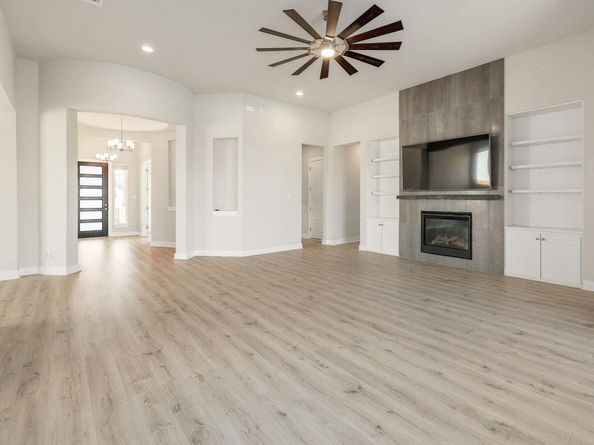 120 Sanco DR, Liberty Hill TX 78642