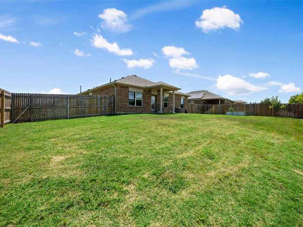 316 Shiner LN, Georgetown TX 78626