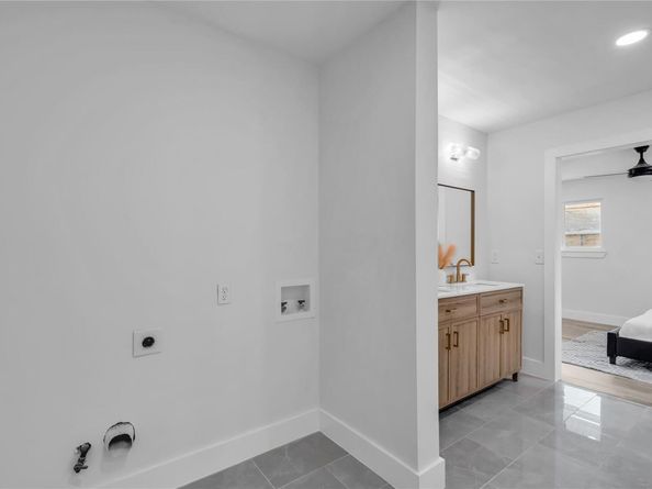 11602 Big TRL, Austin TX 78759