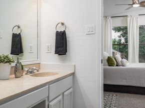 12919 Margit DR, Austin TX 78729