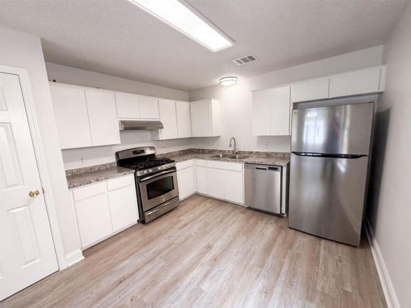 16207 Parkway DR, Pflugerville TX 78660