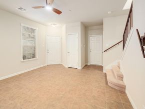 1310 Parmer LN 1902, Austin TX 78727