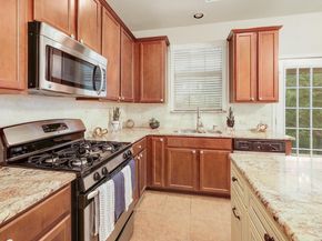 1310 Parmer LN 1902, Austin TX 78727