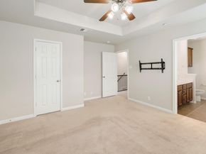 1310 Parmer LN 1902, Austin TX 78727