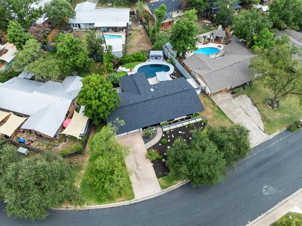 1806 Rogge LN, Austin TX 78723