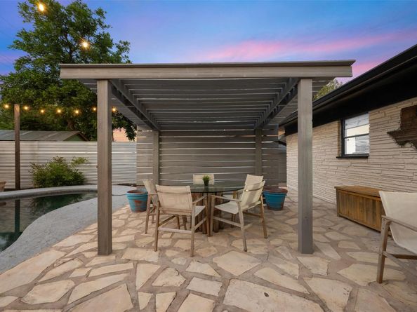 1806 Rogge LN, Austin TX 78723