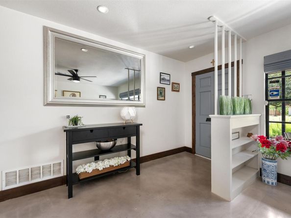 1806 Rogge LN, Austin TX 78723