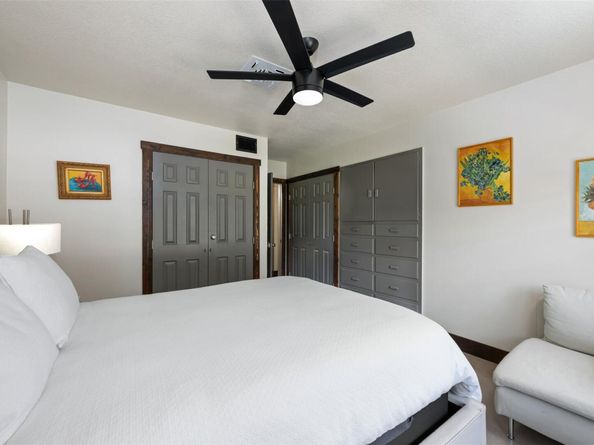 1806 Rogge LN, Austin TX 78723