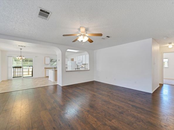 3602 Meadow Park DR, Round Rock TX 78665