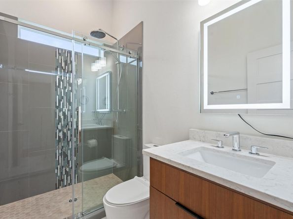 108 Tillery ST 1, Austin TX 78702