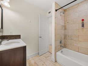 909 Reinli ST 136, Austin TX 78751