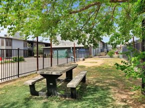909 Reinli ST 136, Austin TX 78751