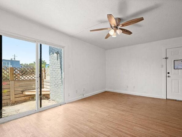 300 E Croslin ST 106, Austin TX 78752