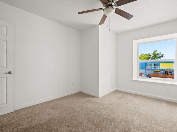 300 E Croslin ST 106, Austin TX 78752