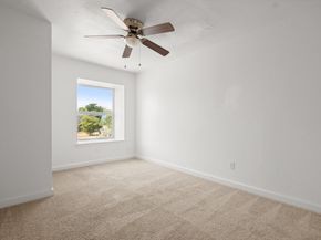300 E Croslin ST 106, Austin TX 78752