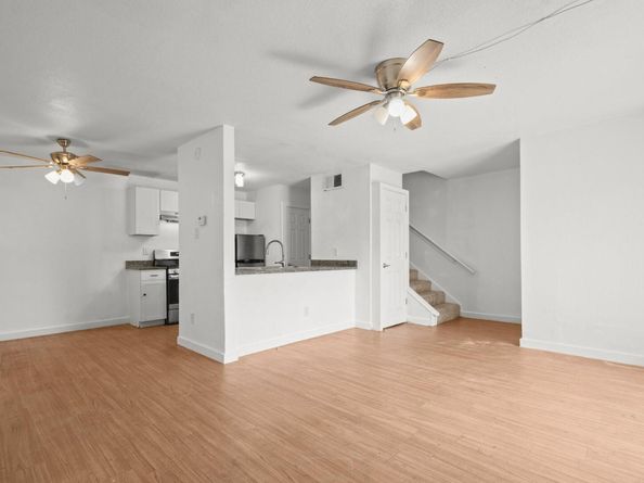 300 E Croslin ST 106, Austin TX 78752
