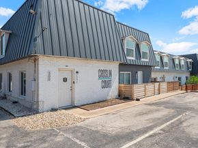 300 E Croslin ST 106, Austin TX 78752