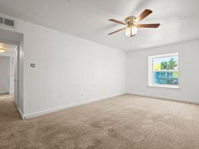 300 E Croslin ST 106, Austin TX 78752