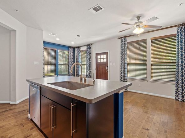 7220 Wyoming Springs DR 104, Round Rock TX 78681