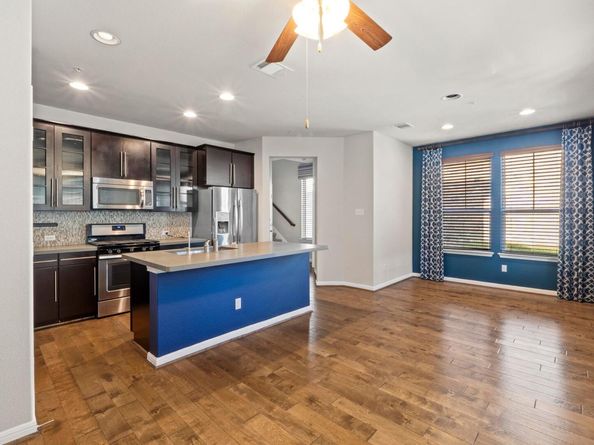 7220 Wyoming Springs DR 104, Round Rock TX 78681