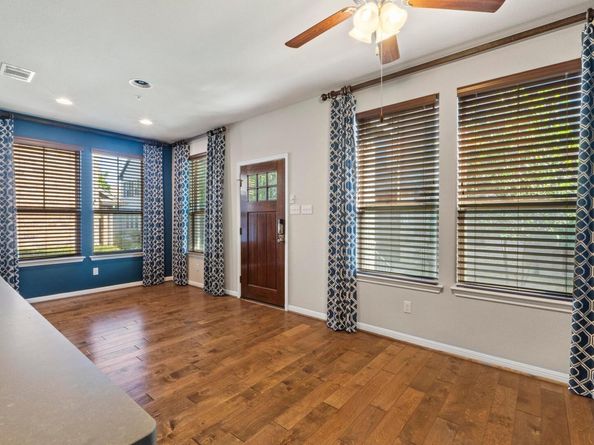 7220 Wyoming Springs DR 104, Round Rock TX 78681