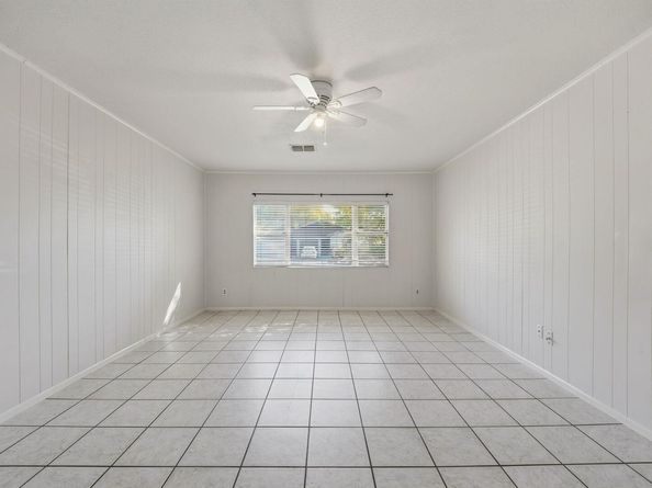 5704 Hammermill RUN, Austin TX 78744