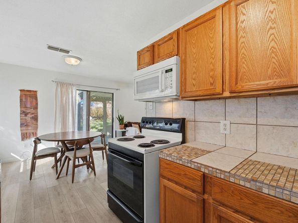 5704 Hammermill RUN, Austin TX 78744