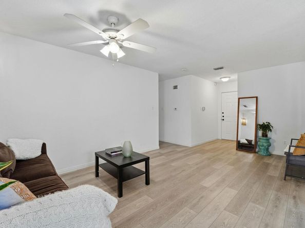 5704 Hammermill RUN, Austin TX 78744