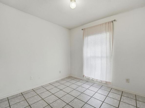 5704 Hammermill RUN, Austin TX 78744