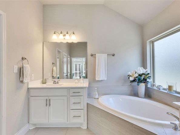 4229 Mercer RD, Georgetown TX 78628