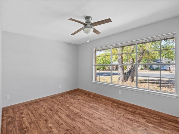 7321 Shadywood DR, Austin TX 78745