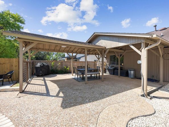 7321 Shadywood DR, Austin TX 78745