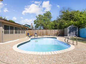 7321 Shadywood DR, Austin TX 78745