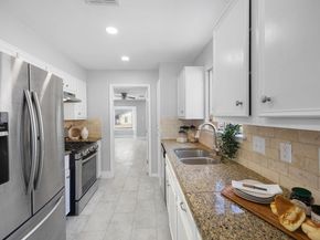 7321 Shadywood DR, Austin TX 78745