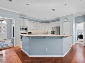 10648 Floral Park DR, Austin TX 78759