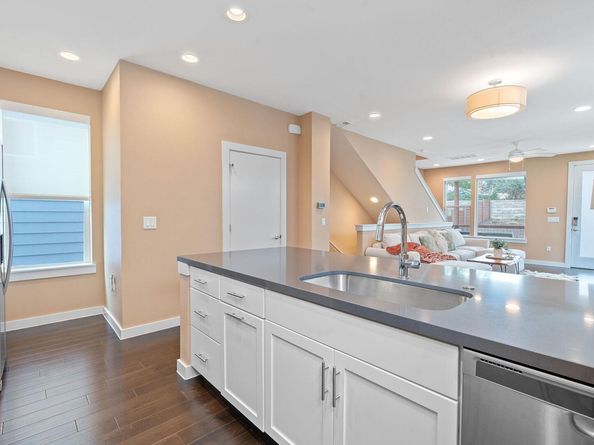 3105 Aldwyche DR, Austin TX 78704