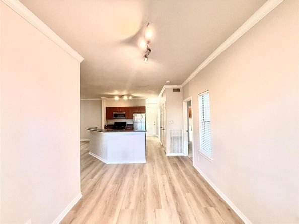 6804 N Capital Of Texas Highway 226, Austin TX 78731