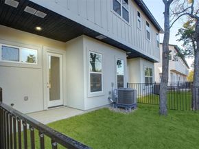 12001 Vista Parke DR 1002, Austin TX 78726