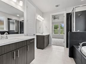 144 Alicante LN, Liberty Hill TX 78642