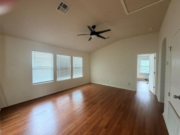 11901 Buzz Schneider LN, Austin TX 78748