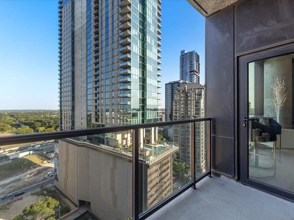 70 Rainey ST 1503, Austin TX 78701
